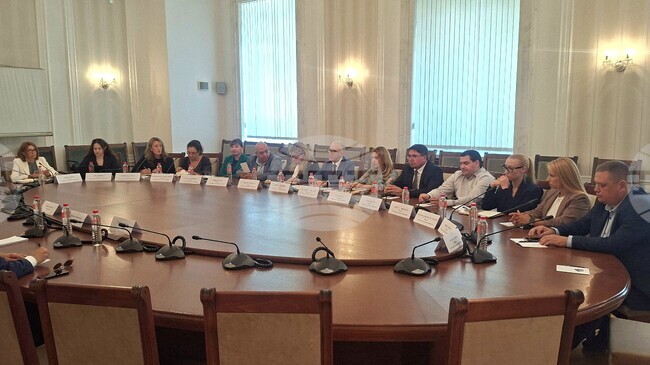 Election Commission Tells OSCE It Seeks to Strengthen Confidence in Voting Process