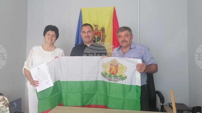 Село Обнова, община Левски, се побратими с молдовската община Антонещ