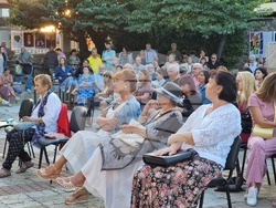 Созопол - „Аполония“ - Рене Карабаш - стихосбирка - роман - представяне
