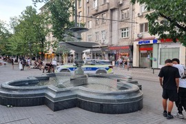 Площад „Славейков“ - полицейско присъствие