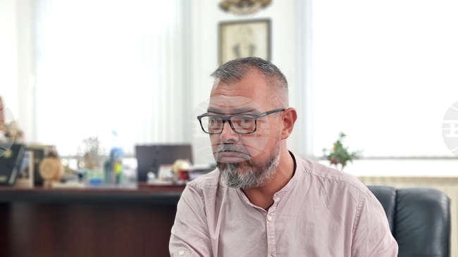 Без против и с двама въздържали се общинските съветници приеха бюджета на община Тунджа от над 23,8 млн. евро