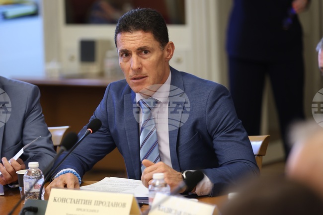 Bulgaria Prepares Targeted Fuel Aid if Needed, Budget Chair Prodanov Says