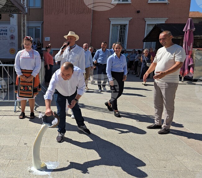 "Bulgaria's Milk Road Through the Centuries" National Festival Opens in Lukovit