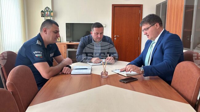 Организацията на изборите са обсъдили на среща областният управител и новият директор на Областна дирекция на МВР 