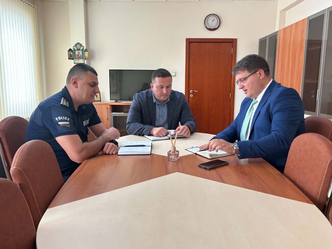 Организацията на изборите са обсъдили на среща областният управител на Враца и новият директор на Областна дирекция на МВР 