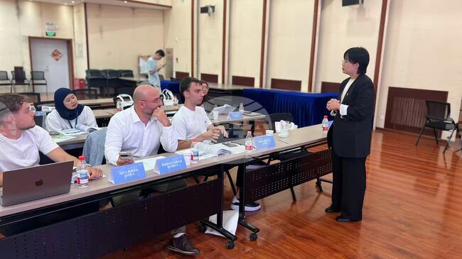 Bulgarian Farmers' Leader Studies China's Approach to Modern Agriculture and Rural Development
