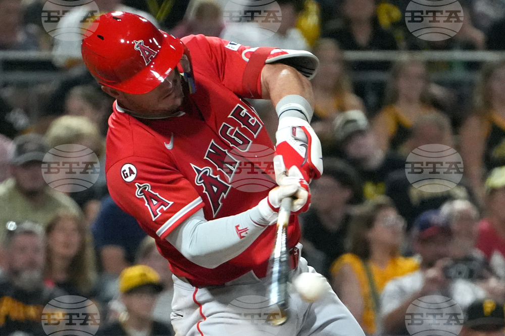 Angels Pirates Baseball