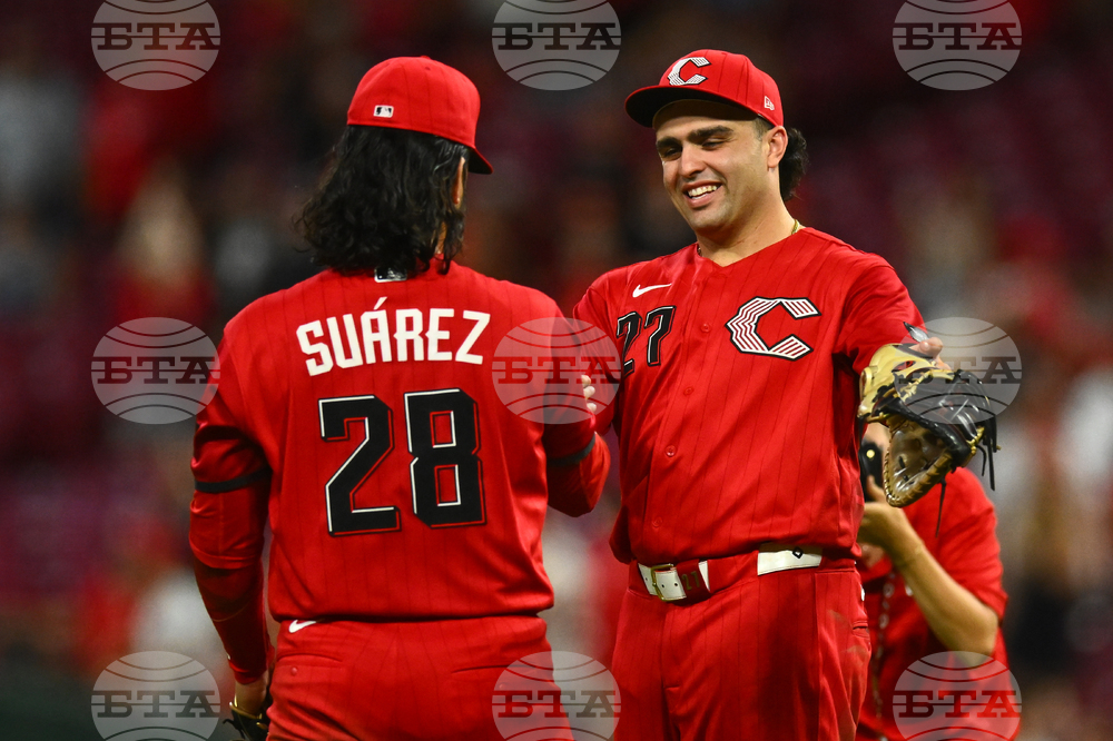 Brewers Reds Baseball
