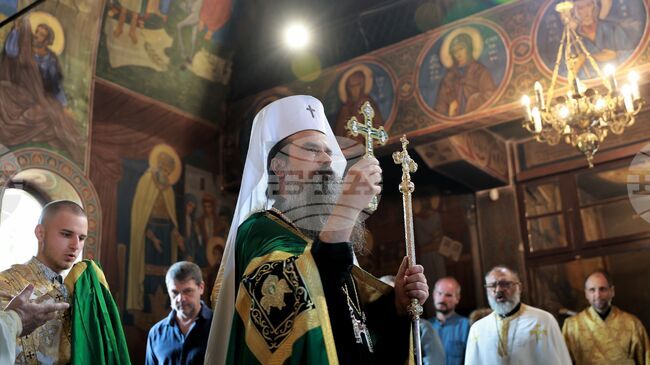 Българският патриарх и Софийски митрополит Даниил отслужи литургия в столичния храм „Св. Архангел Михаил“ по повод Съединението на България
