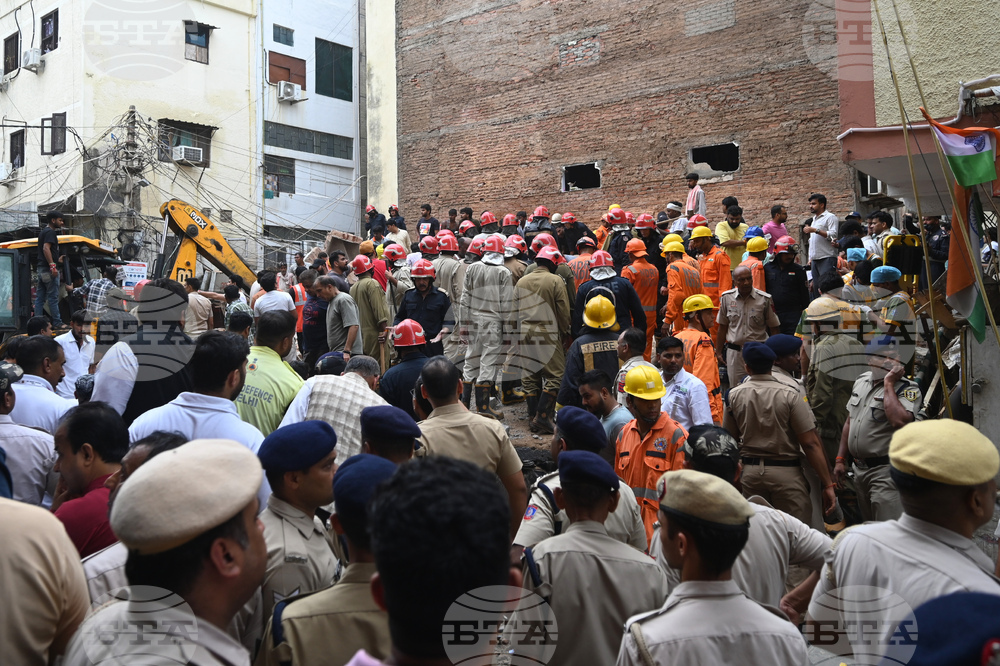 India Building Collapse