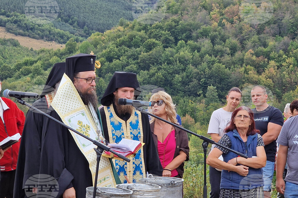 Чипровци - празник на града - курбан - Гушовски манастир
