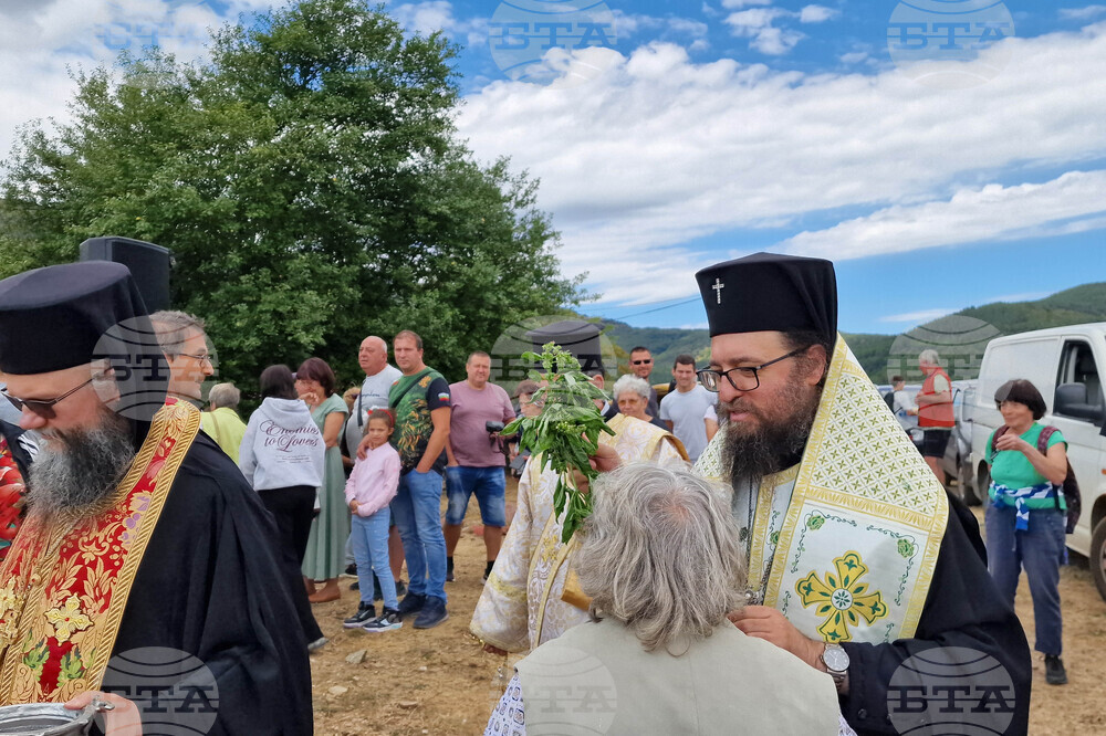 Чипровци - празник на града - курбан - Гушовски манастир