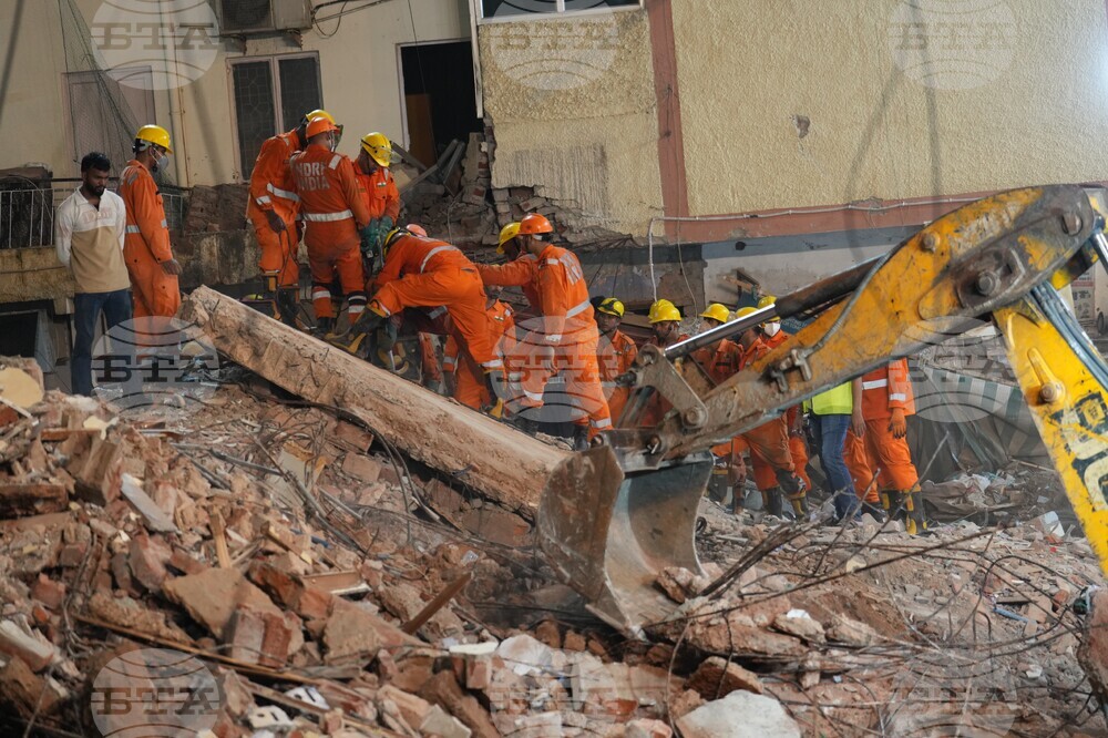 India Building Collapse