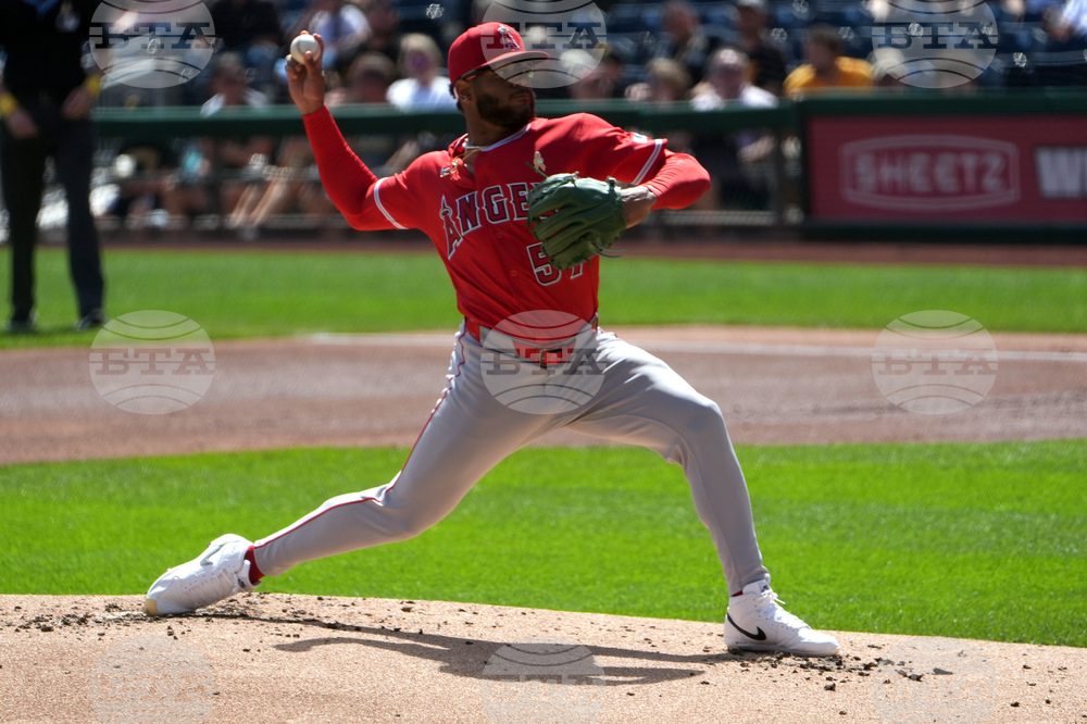Angels Pirates Baseball