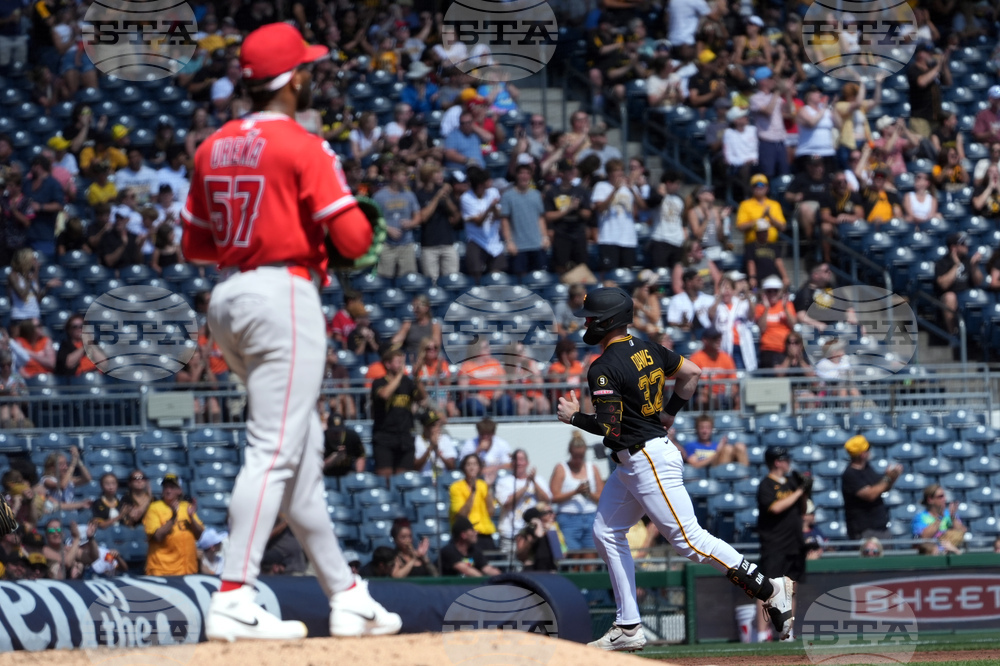 Angels Pirates Baseball