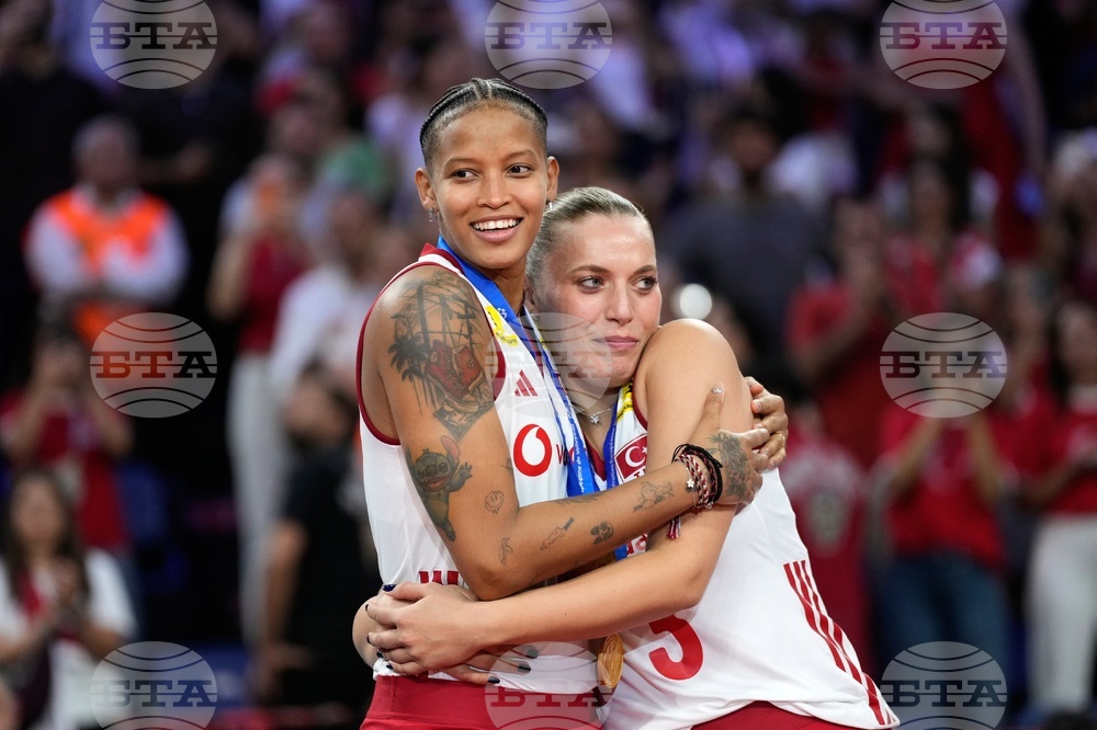 APTOPIX Turkey Italy Volleyball