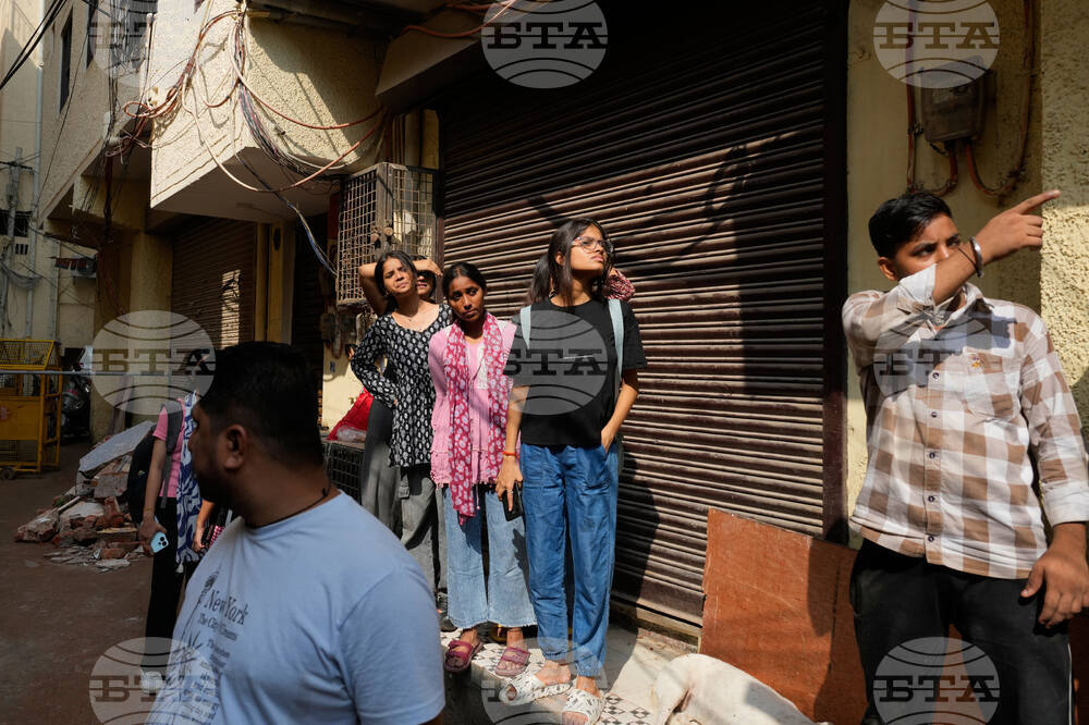 India Building Collapse