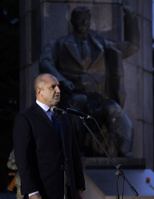 Румен Радев: Всеки, който твърди, че е вградил делото на Гоце Делчев в темелите на държавността си, нека не изтъква броя на портретите и паметниците му, а поеме отговорност да следва идеалите му