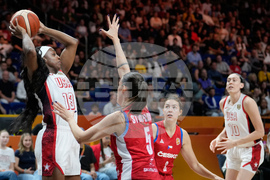 WCup United States Czechia Basketball