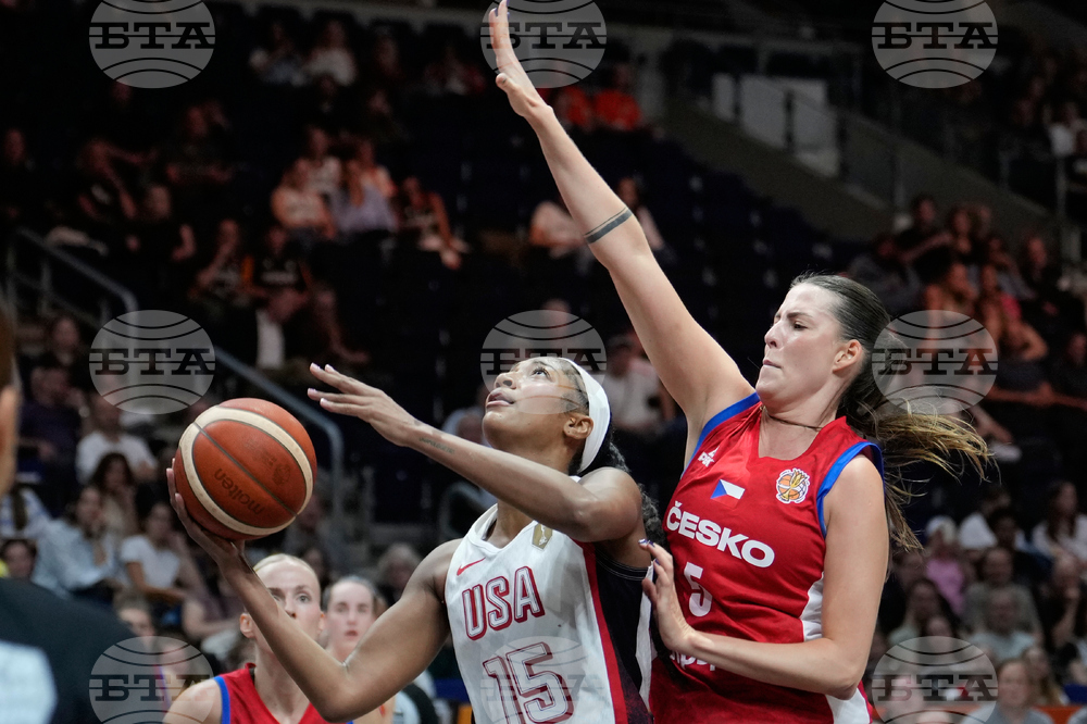WCup United States Czechia Basketball