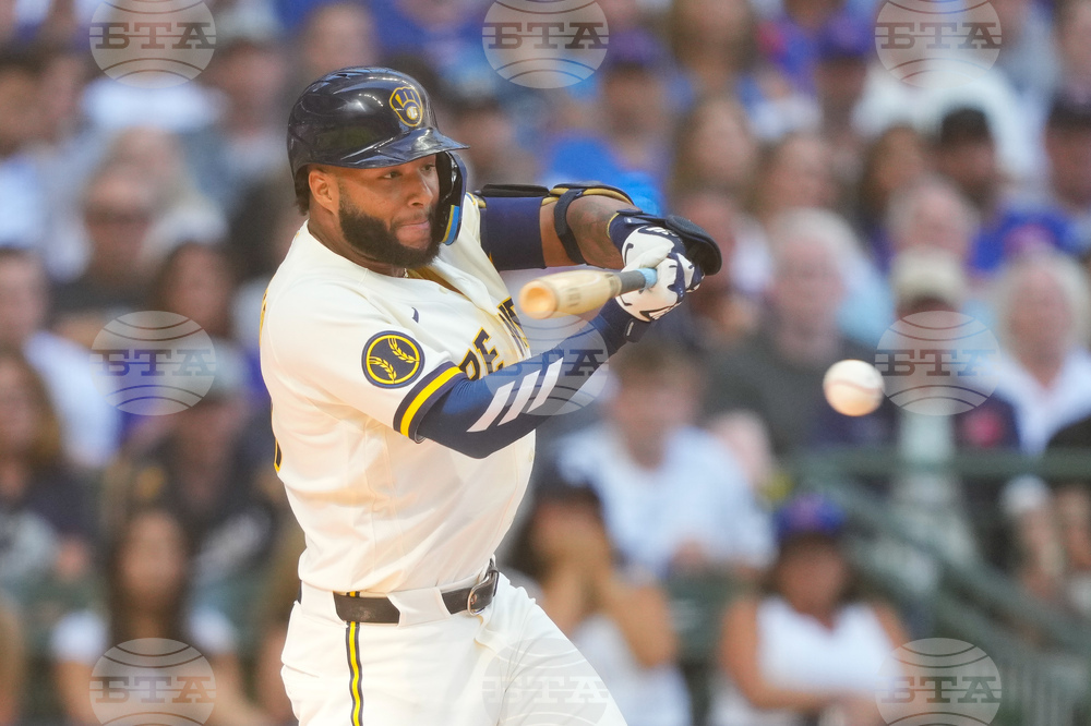 Cubs Brewers Baseball