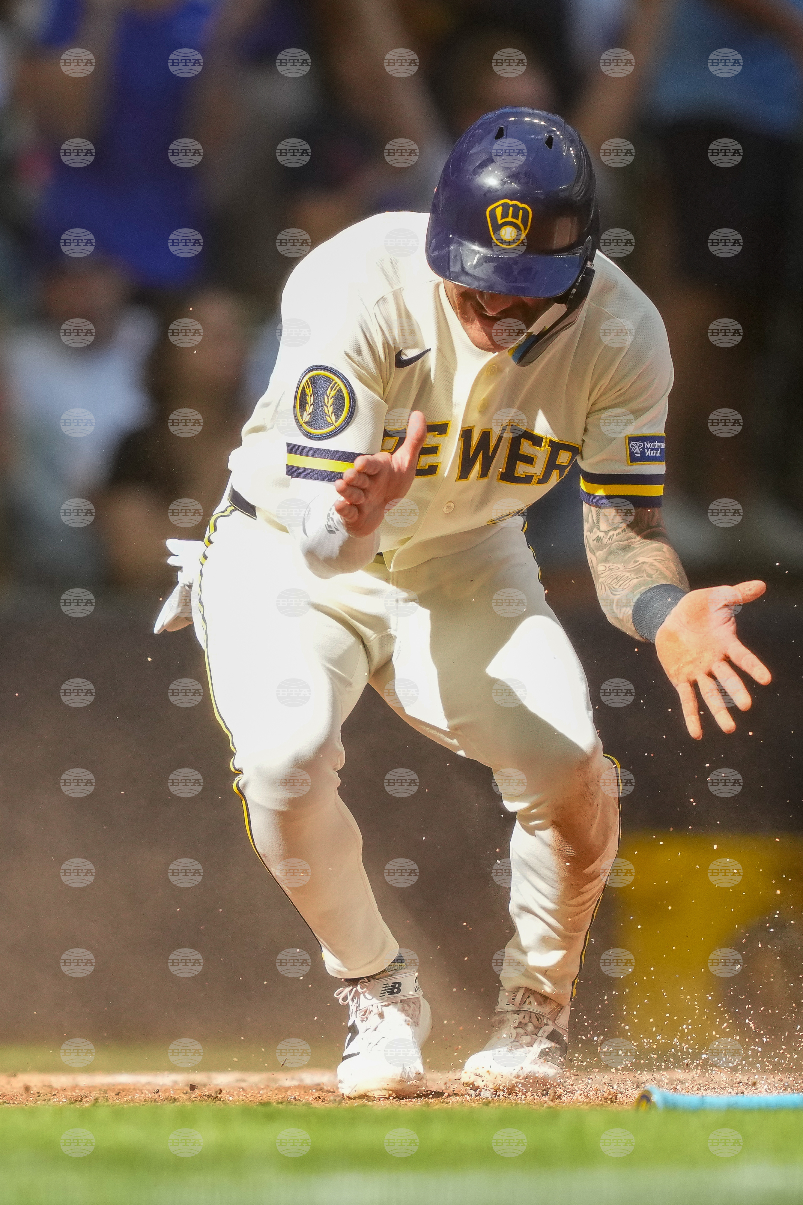 Cubs Brewers Baseball