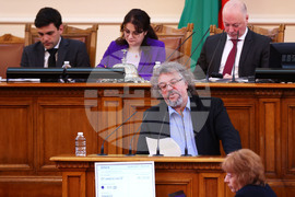Парламент - заседание - Манол Пейков