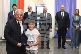 Министерство на вътрешните работи - инициатива „Малките големи герои“