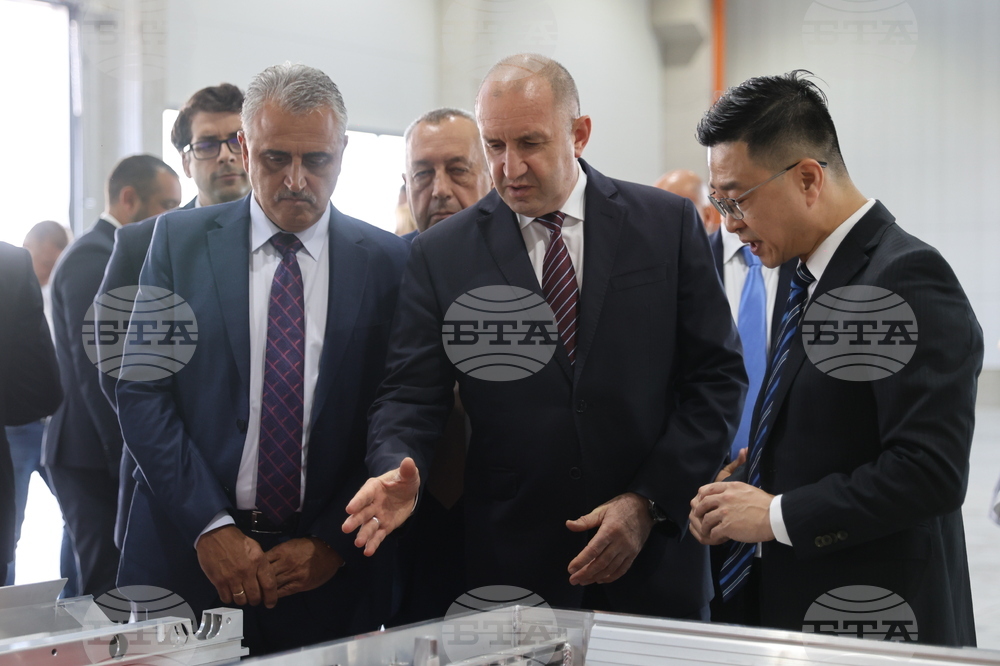 Село Радиново - официално откриване на разширението на високотехнологичния завод на „ZS EUROPE“