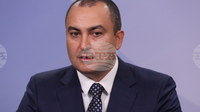 Лоша поличба е да се посяга на домашната ракия на хората, коментира Александър Иванов от ГЕРБ-СДС