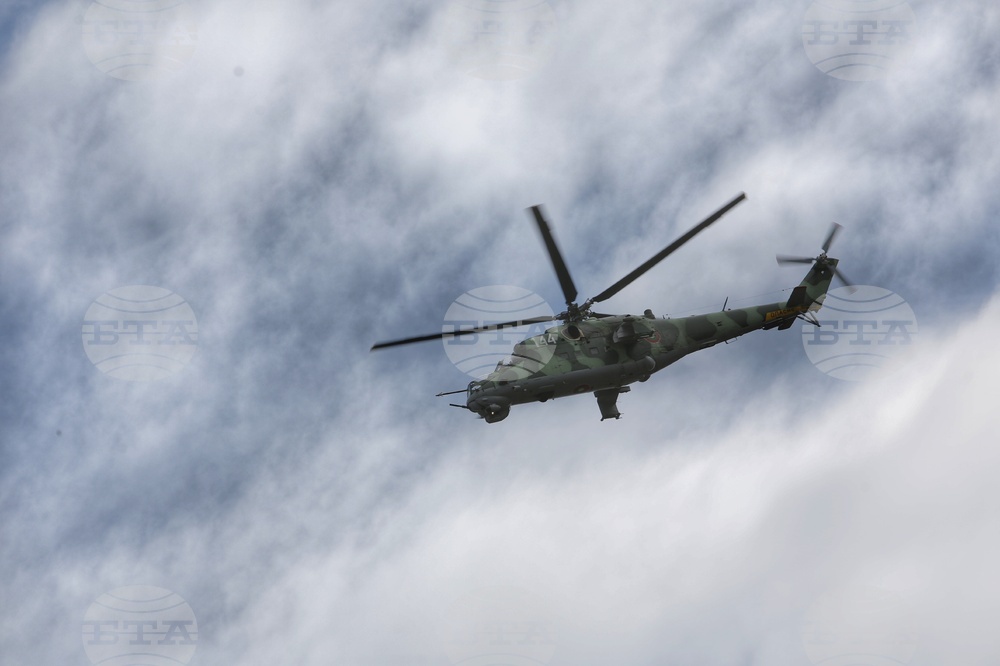 Намерено е тялото на третия член на екипажа на унгарския военен хеликоптер, който се разби близо до хърватския град Дърниш