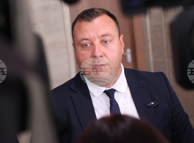С промените в НК се криминализира разнообразна търговска дейност, която може да има отношение с Руската федерация, казаха от "Възраждане"