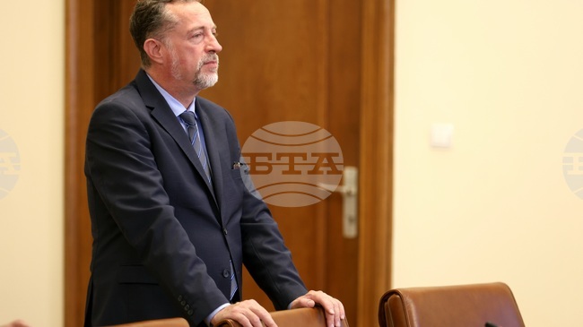 У нас няма същите условия за социално напрежение, както във Франция, смята вицепремиерът Иво Христов