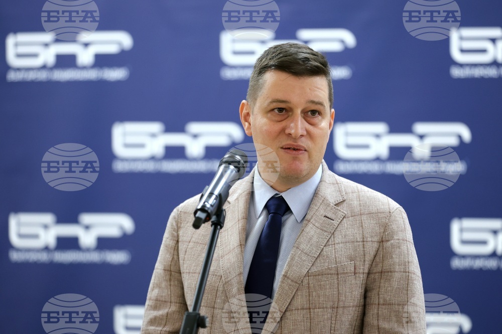 С Глаголица около Земята - изложба - откриване
