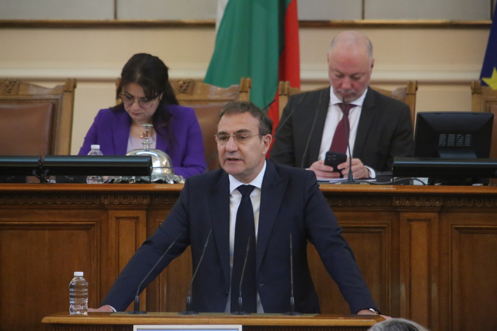 Гуцанов към транспортния министър: На вятъра ли ще отидат тези 435 млн. лв. за Варненското езеро