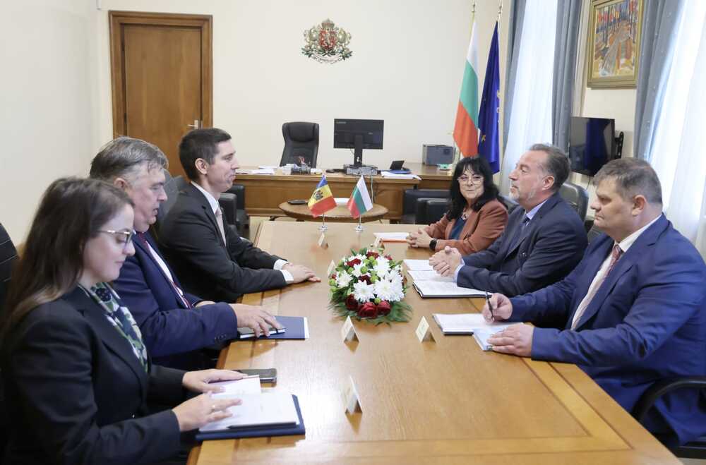 Visiting Moldovan Foreign Minister Meets with Deputy PM in Sofia