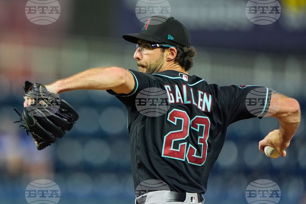 Diamondbacks Royals Baseball