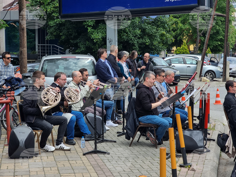 Република Северна Македония - филхармония - протест