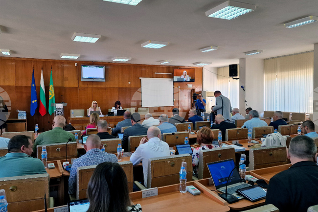 Общинските съветници в Шумен ще обсъдят проектобюджета на общината за 2026 г. и промени в наредбата за организация на движението 