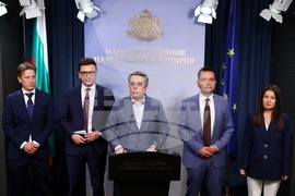 Народно събрание - „Продължаваме Промяната“ - брифинг