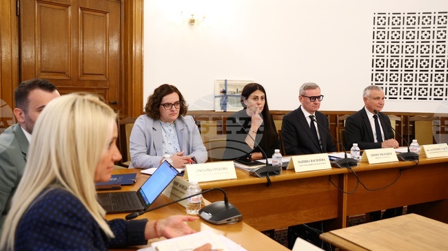 Комисията по културата и медиите изслушва министъра на културата Евтим Милошев 