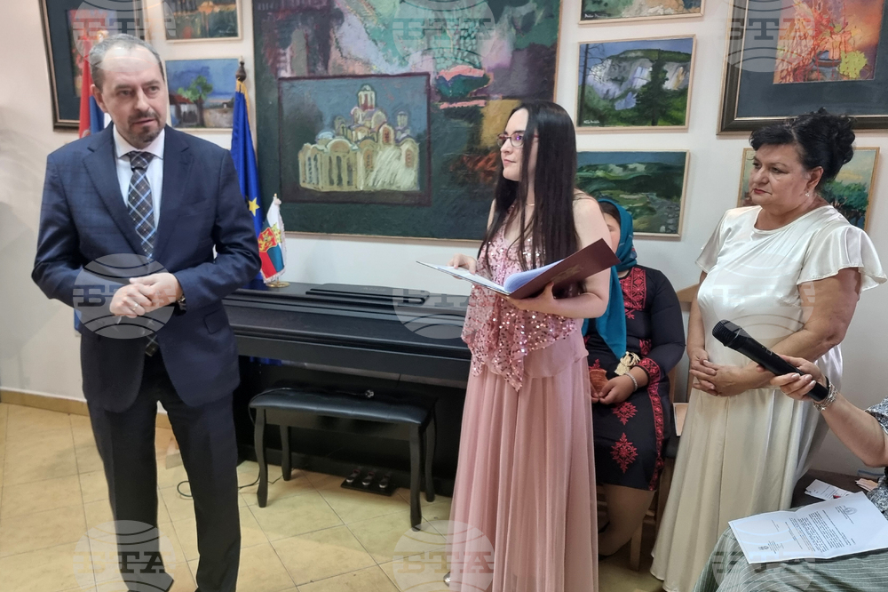 Книгата няма да умре, а "Културна алтернатива Цариброд" има задача да я съхрани за поколенията, каза посланикът на България в Сърбия Ангел Ангелов