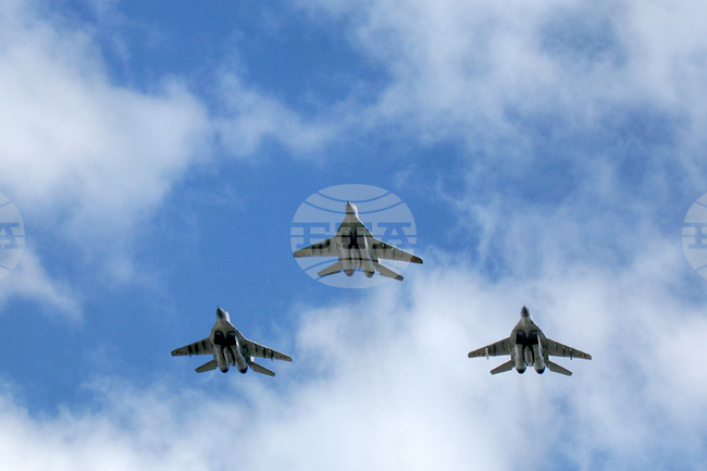 Bulgaria Has Sent 18 Pilots to US to Train on F-16, Two Have Completed Main Course - Defence Minister