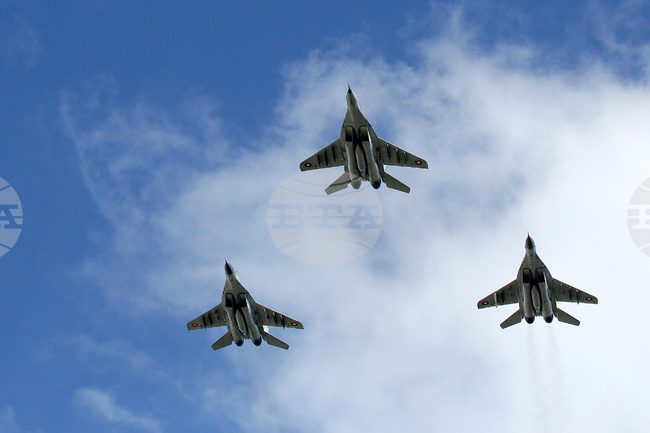 Bulgarian MiG-29 and Romanian F-16 Pilots Conduct Joint Air Policing Exercise