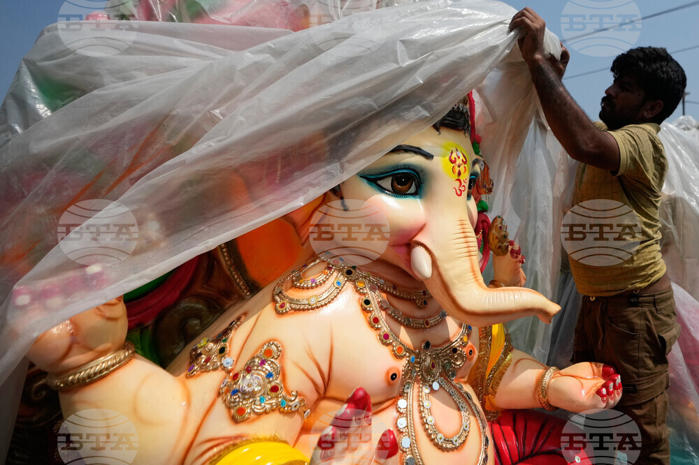 APTOPIX India Hindu Festival