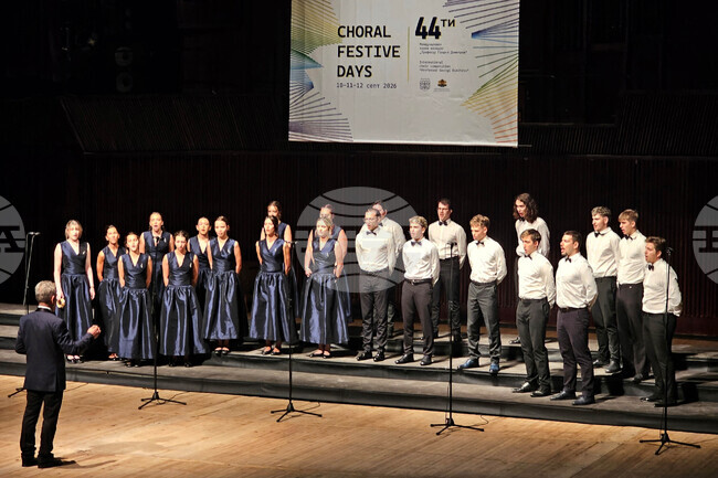 Choirs from Hong Kong, Philippines, Romania, Bulgaria Compete in Varna