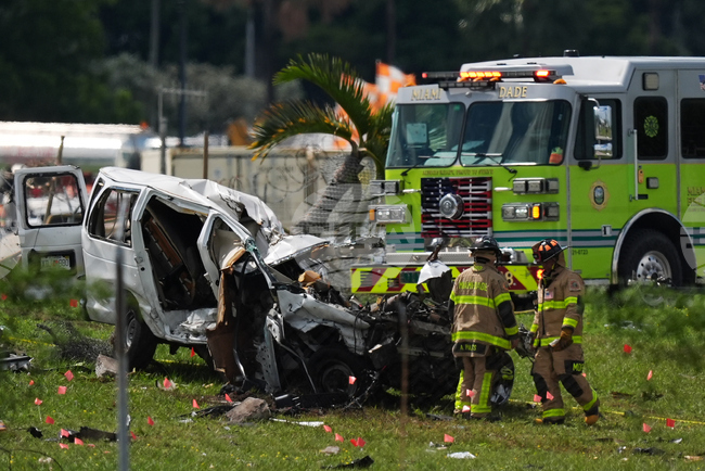 APTOPIX Amazon Plane Overruns Runway
