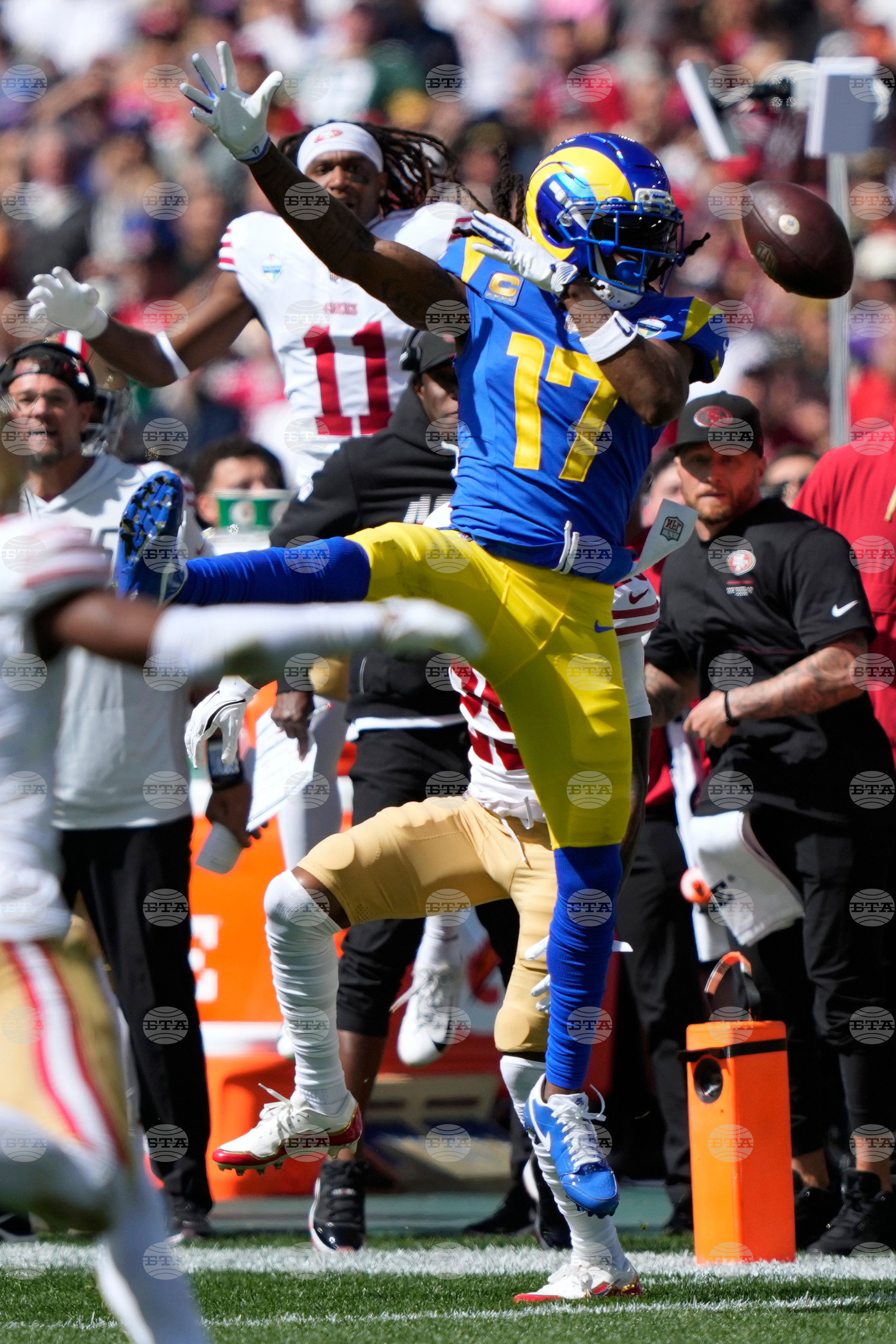 49ers Rams Football