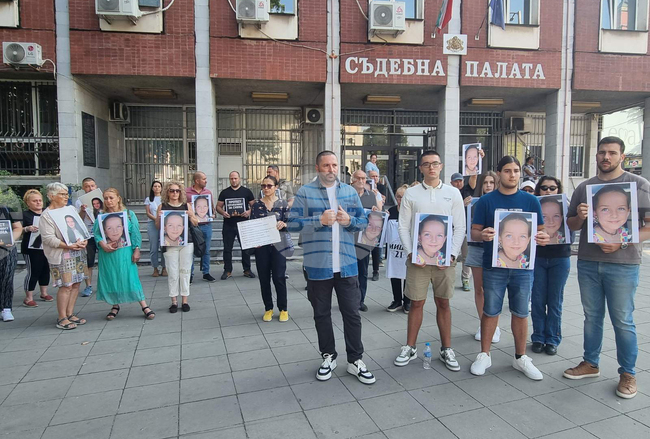 Делото за катастрофата, при която загина 12-годишната Сияна Попова, продължава в три поредни дни през ноември