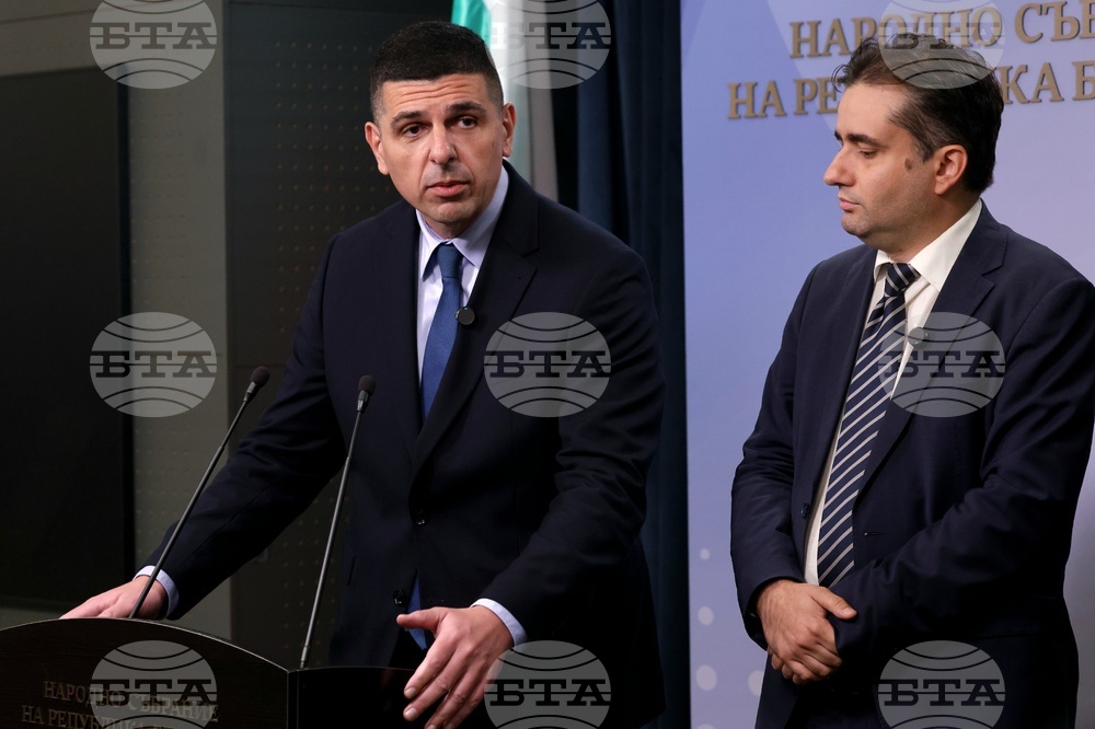 Народно събрание - Демократична България - брифинг
